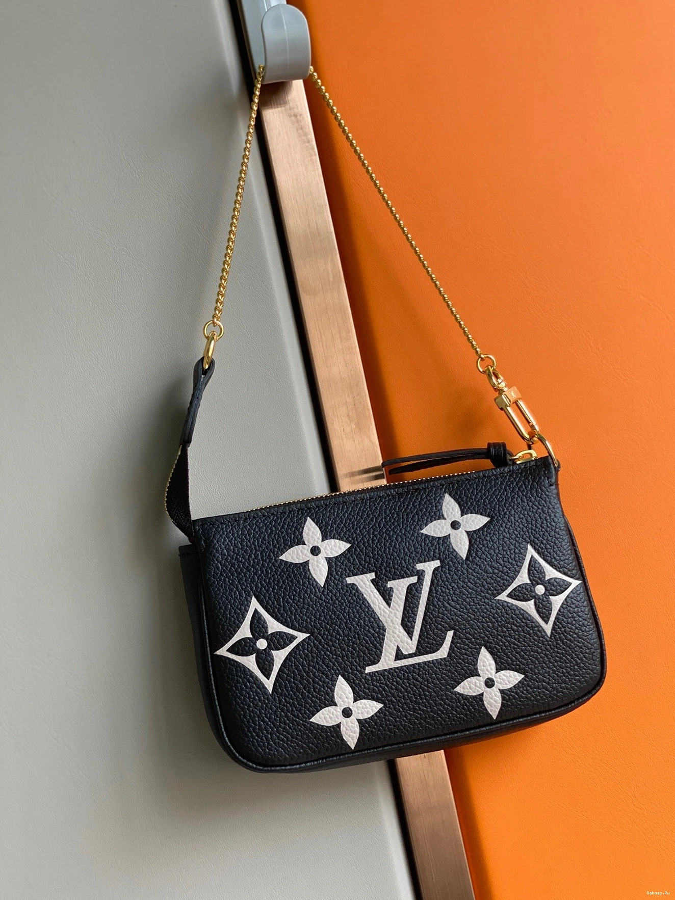 POCHETTE MINI LOUIS VUITTON ACCESSOIRES 0513